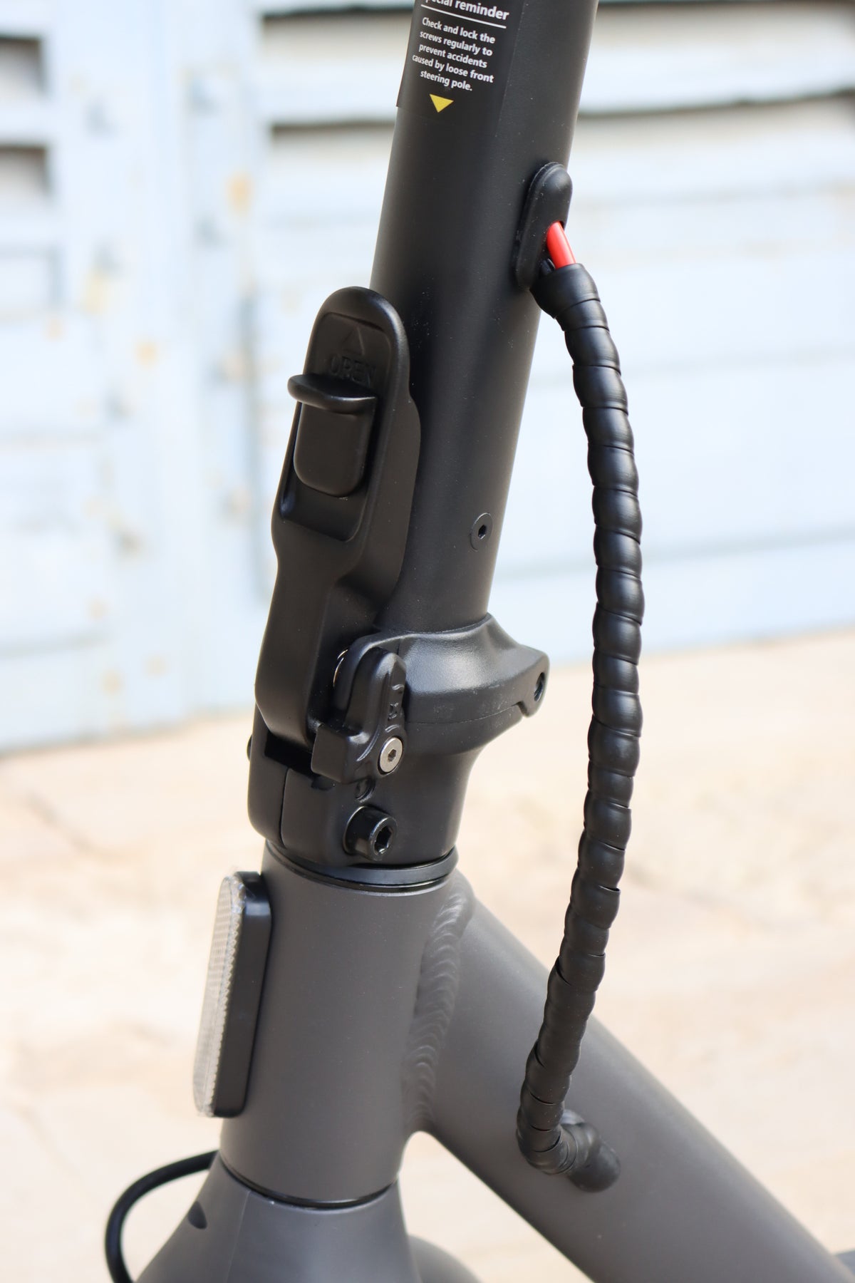 Trottinette électrique INVANTI ES09 350W 36V7.5AH