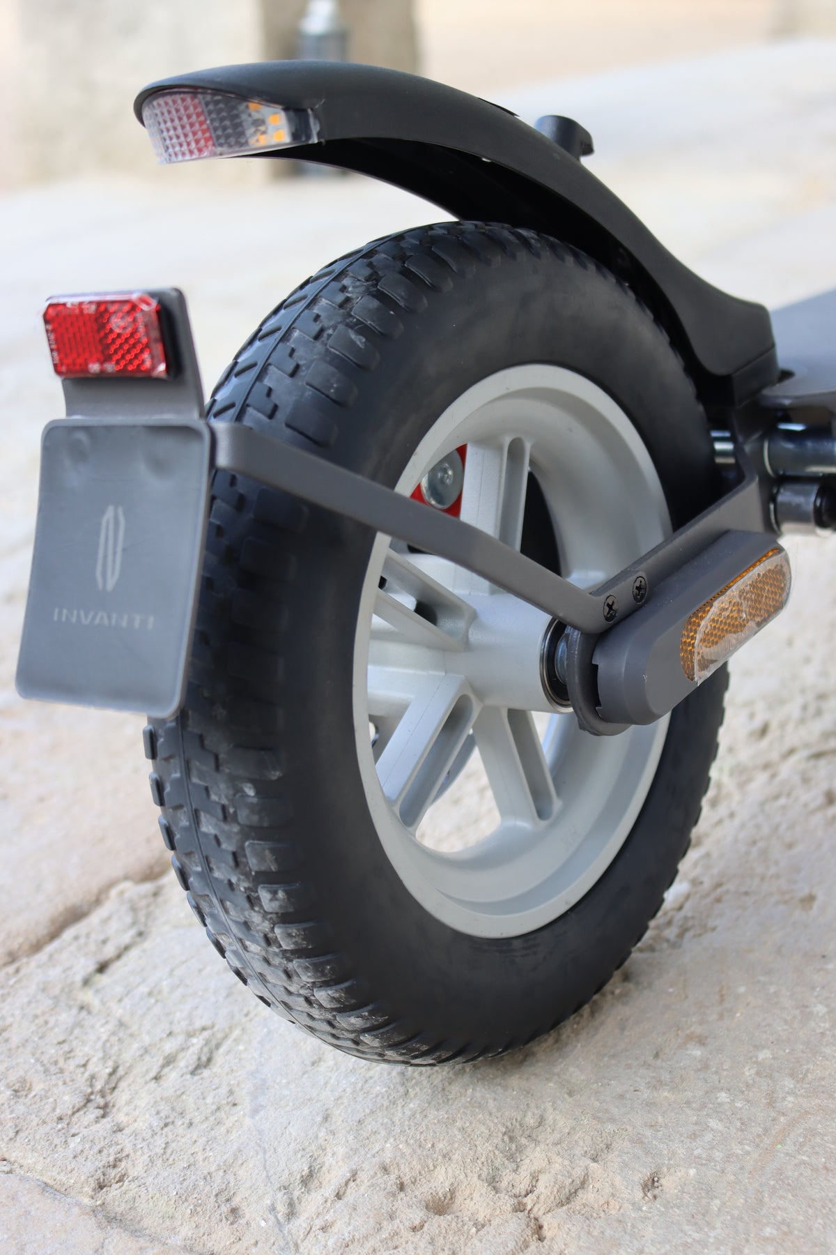 Trottinette électrique INVANTI ES09 350W 36V7.5AH