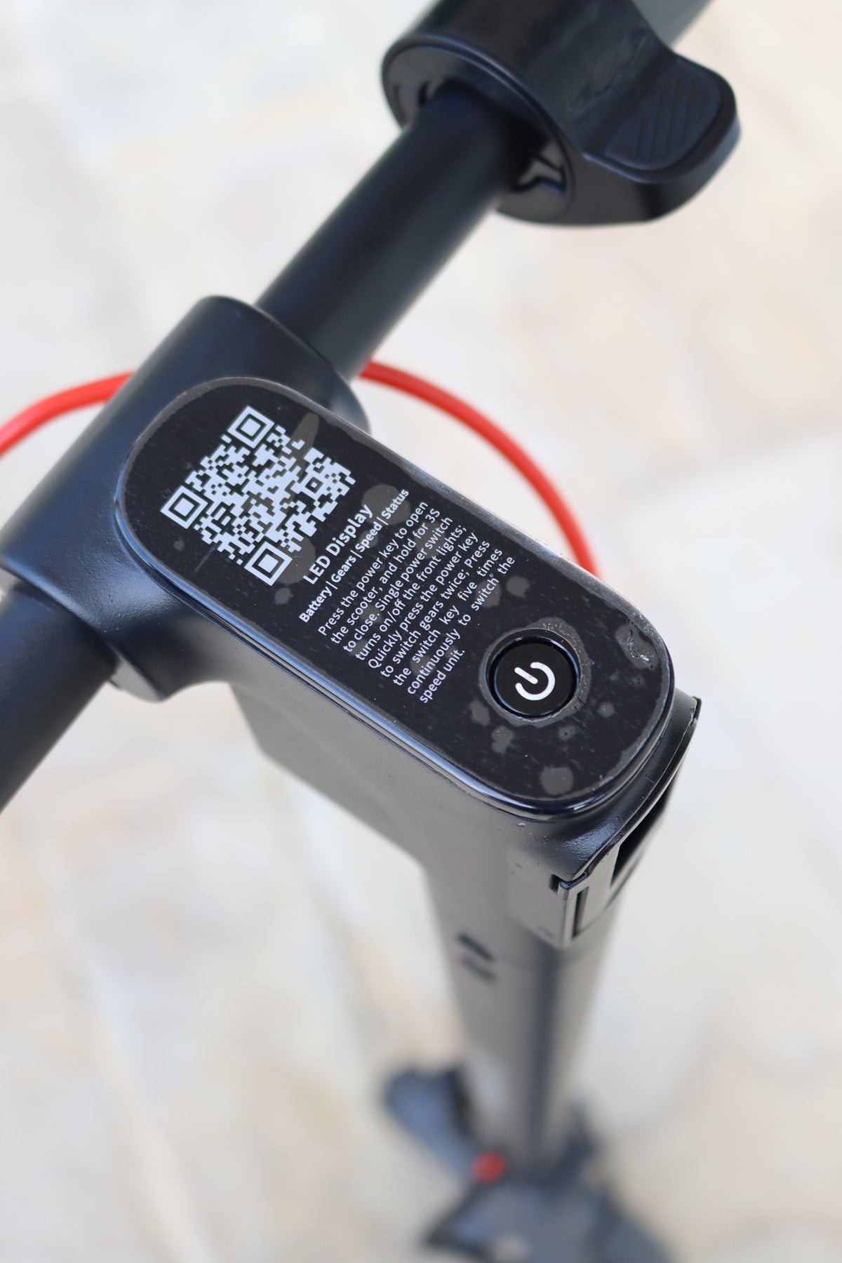 Trottinette électrique INVANTI ES09 350W 36V7.5AH