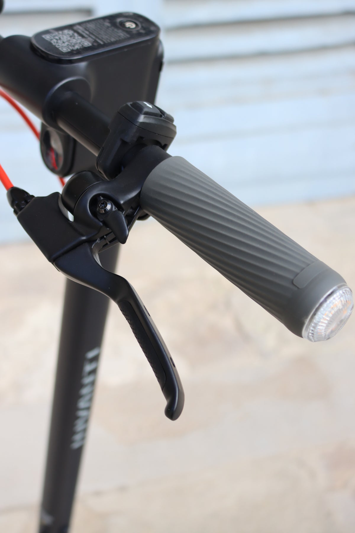 Trottinette électrique INVANTI ES09 350W 36V7.5AH